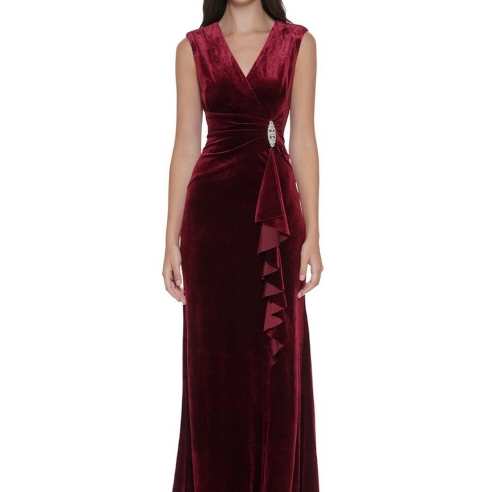 Jessica Howard Long Floor Length Red Velvet Dress 8P Maxi Formal Christmas Party